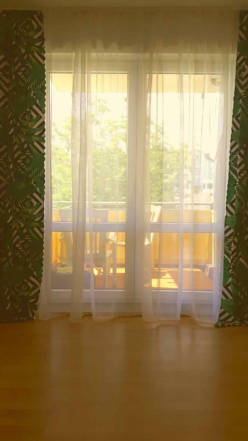 Schoene Ferienwohnung. Naehe Playmobil Und Messe Nbg Fürth Exterior foto